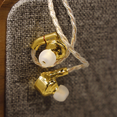 High End наушники FiiO FDX