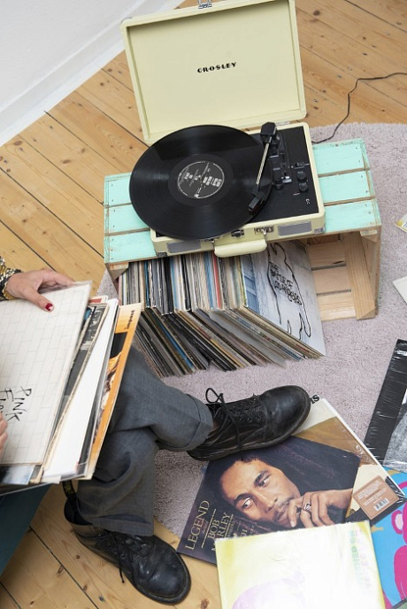 Проигрыватель винила Crosley Cruiser Deluxe Fawn - рис.6