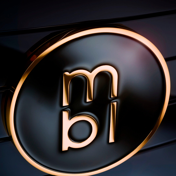 Усилитель мощности MBL 9008 A Mono Stereo Power Amp Piano Black Gold - рис.3