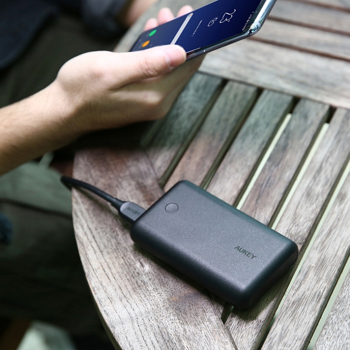 Внешний аккумулятор Aukey Power Bank PB-XD10 10050 mAh Black - рис.3