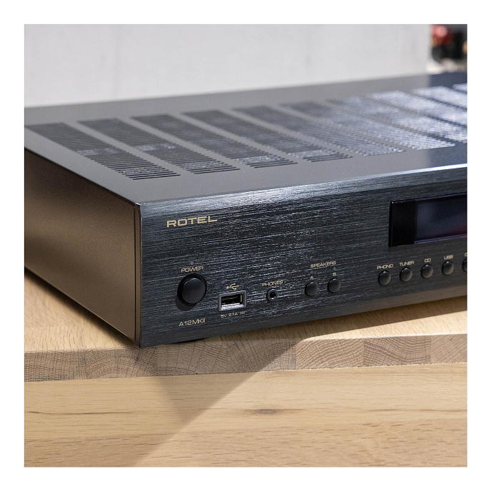 Интегральный усилитель Rotel A12MKII Black - рис.8