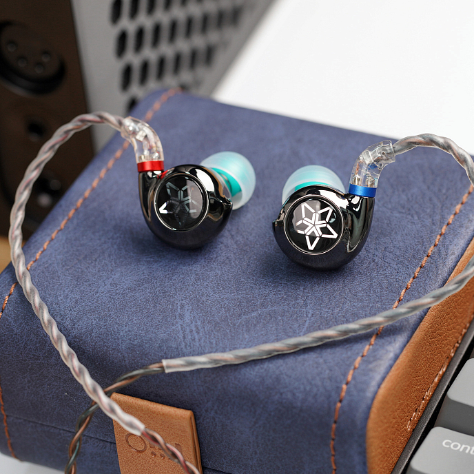 Наушники внутриканальные FiiO FH11 Black - рис.5