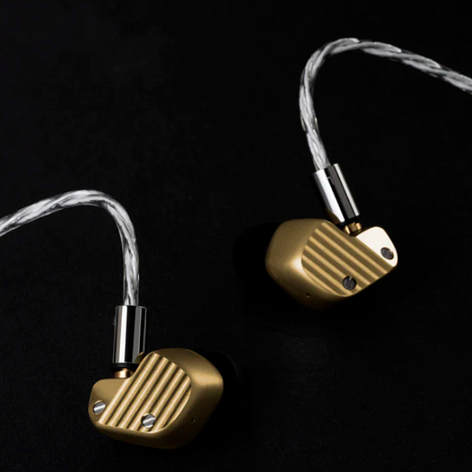 High End наушники Final Audio A10000 Collector’s Edition Gold - рис.1