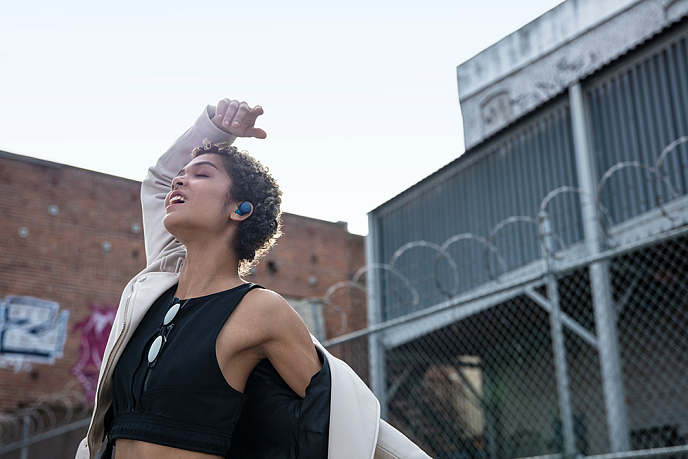 Беспроводные наушники Sony WF-XB700 Blue - рис.9