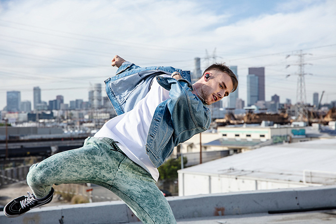 Беспроводные наушники Sony WF-XB700 Black - рис.11