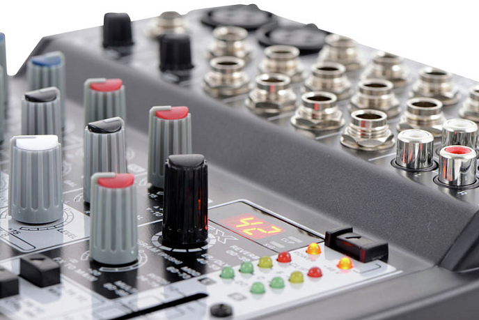 Микшерный пульт BEHRINGER 1002FX - рис.4