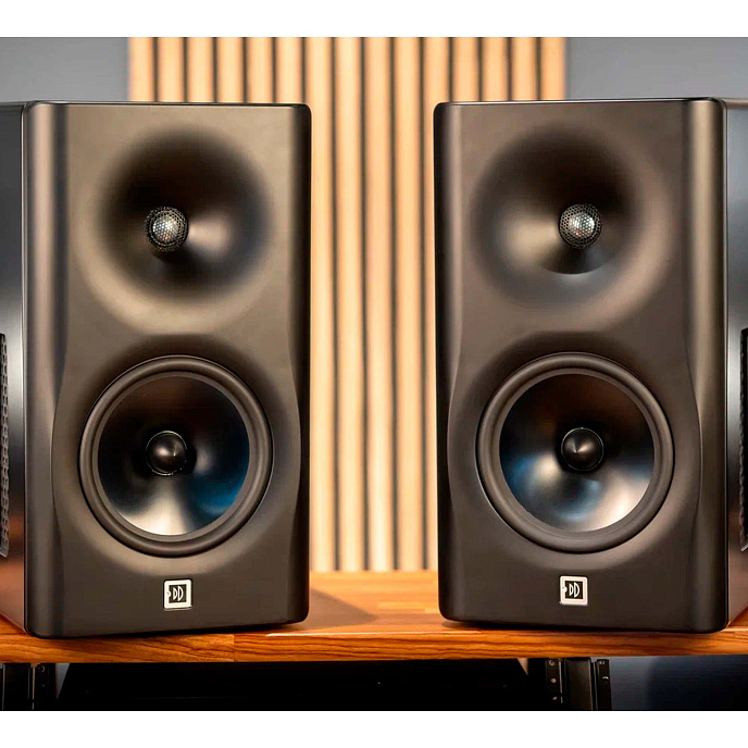 Студийный монитор Dutch & Dutch 8c Studio Speaker Black - рис.20