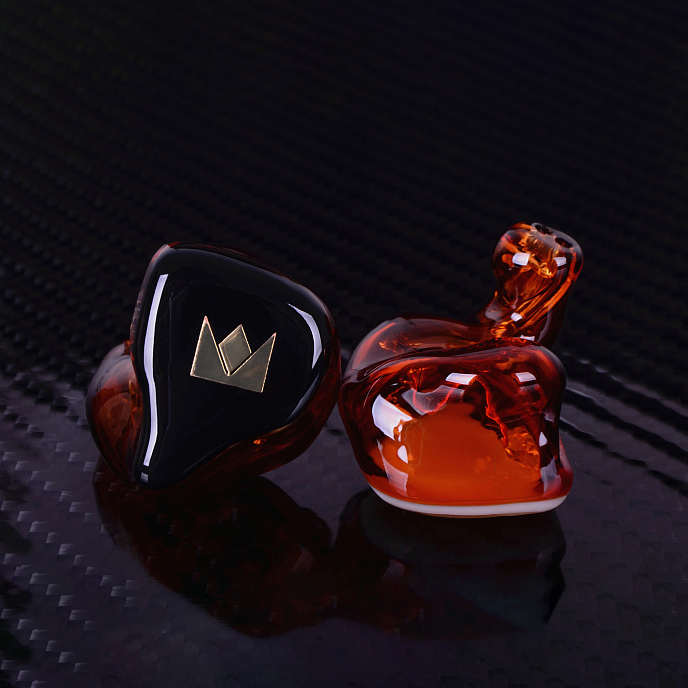 Кастомные наушники Noble Audio Agis II Custom - рис.1