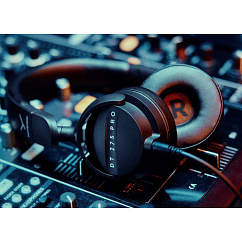 Наушники накладные Beyerdynamic DT 275 PRO Black