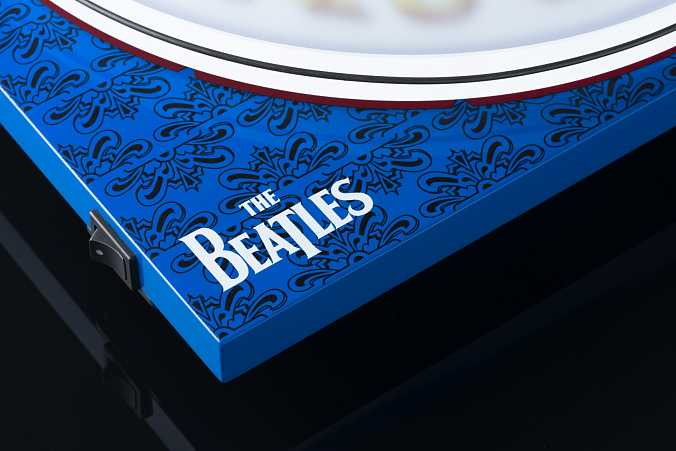 Виниловый проигрыватель Pro-Ject ESSENTIAL III OM10 SGT. PEPPER blue - рис.3