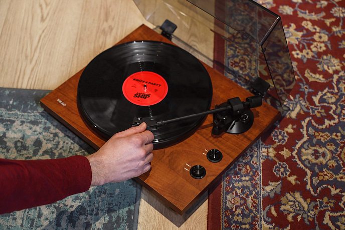 Проигрыватель винила TEAC TN-280BT-A3 Walnut - рис.5