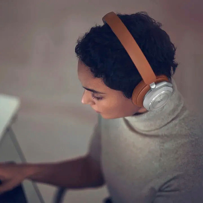 Беспроводные наушники Bang & Olufsen Beoplay HX Gold Tone - рис.9