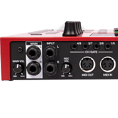 Синтезатор AKAI PRO MPC One+