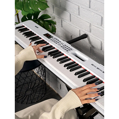 Синтезатор ON Music Maestro Plus White