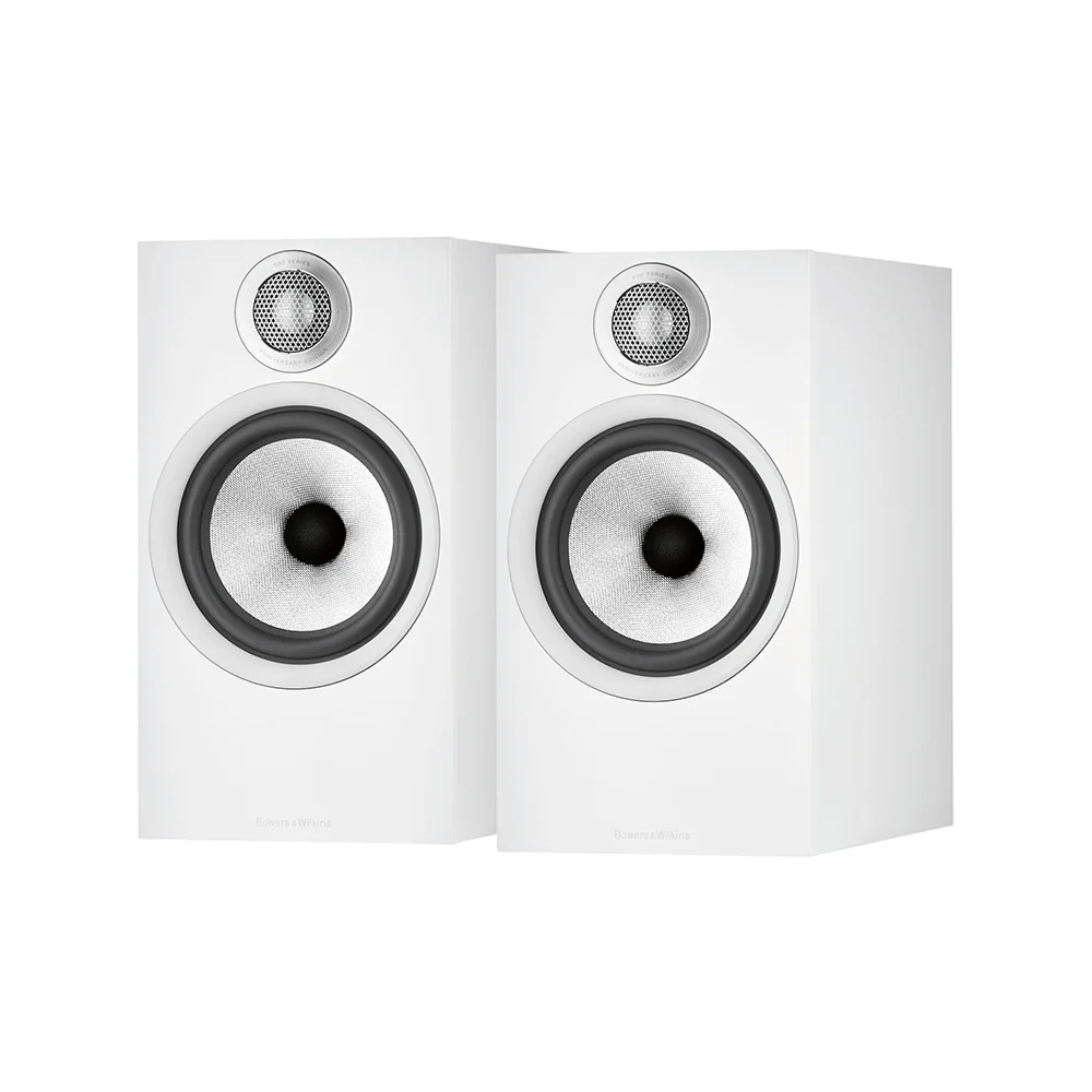 Купить полочную акустику Bowers & Wilkins 607 S2 Anniversary Edition White  по цене от 82990 руб., характеристики, фото, доставка