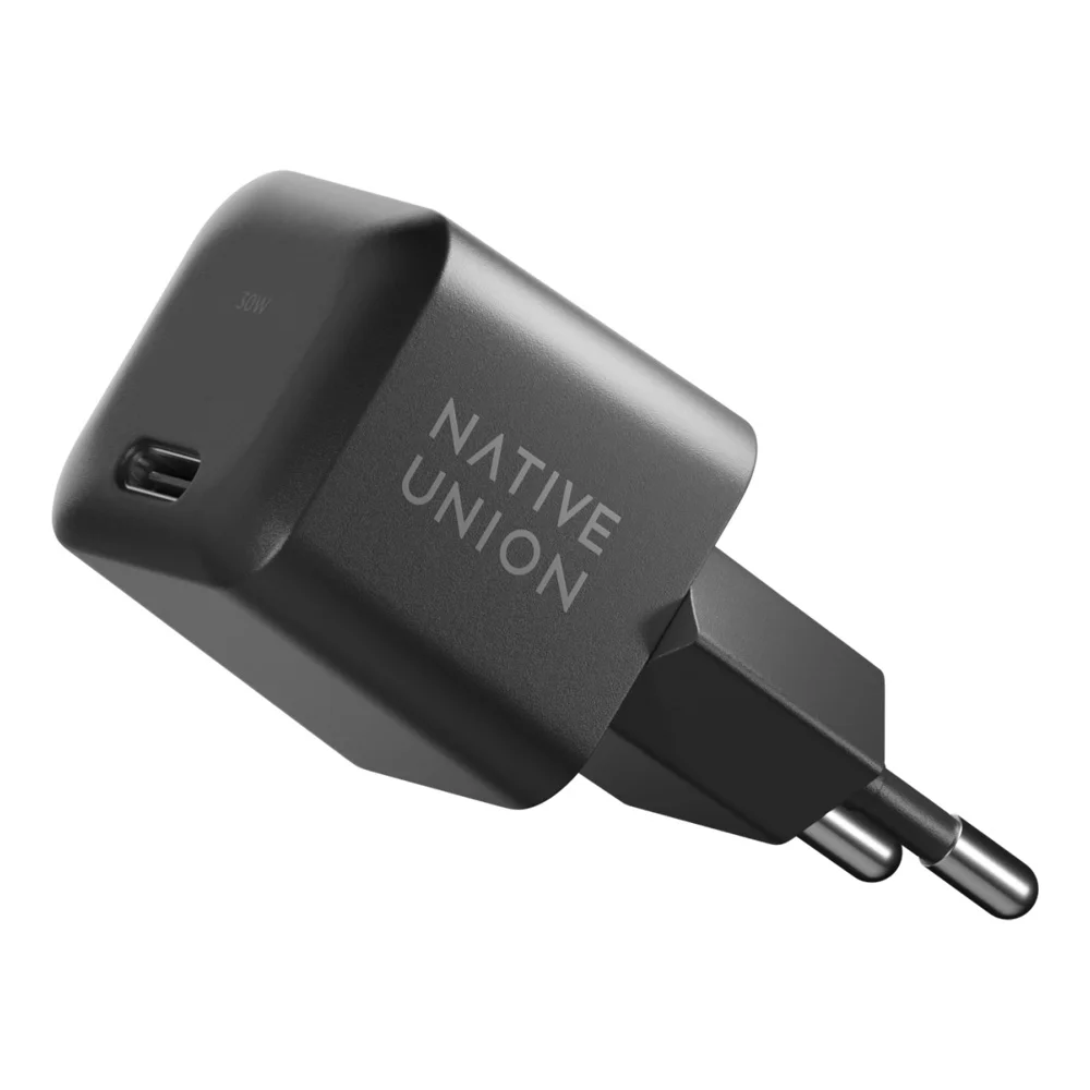 Купить сетевое зарядное устройство Native Union Fast GaN Charger 30W Black  по цене от 3790 руб., характеристики, фото, доставка