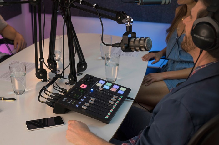 03-rode-rodecaster-pro-integrated-podcast-production-studio.jpg